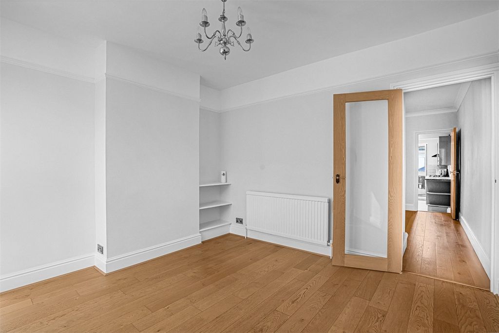 Property photo 2 of 20 Picture No. 04
