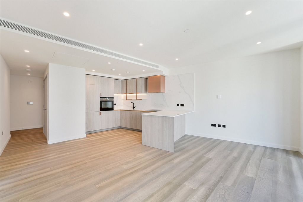 Property photo 3 of 8 Picture No. 07