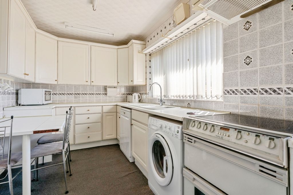 Property photo 3 of 24 Pbox-Img.Jpg