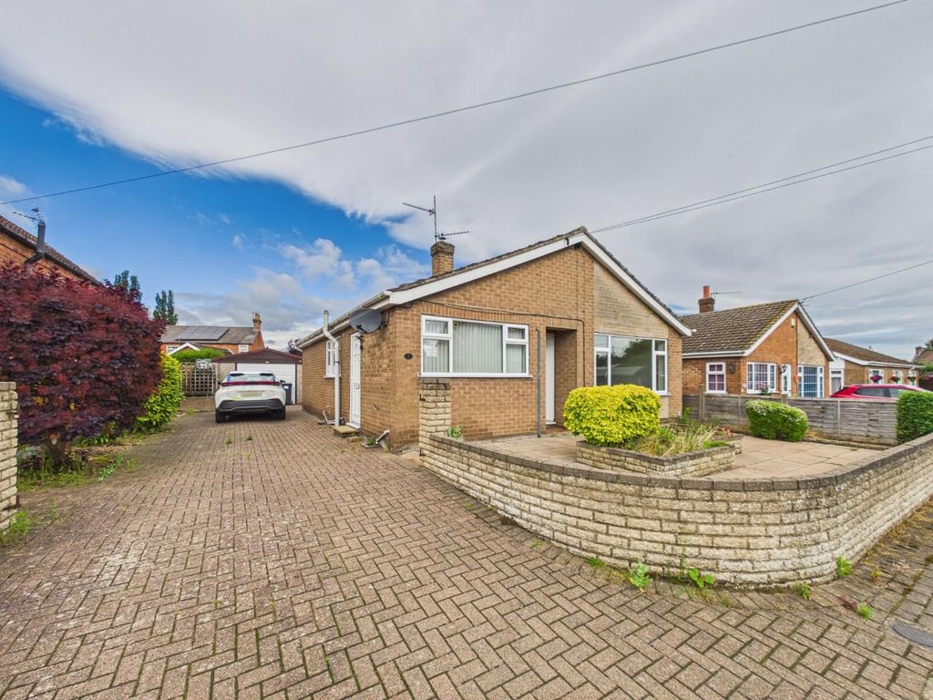 Property photo 1 of 16 Outside