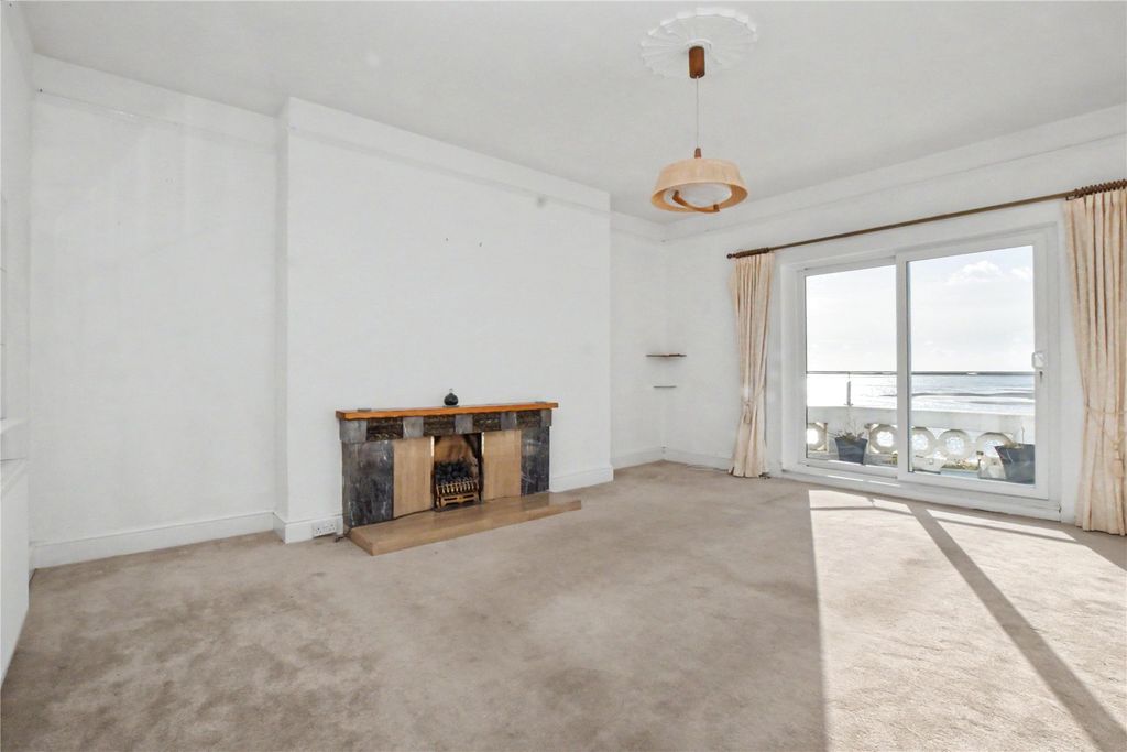 Property photo 3 of 10 Picture No. 31