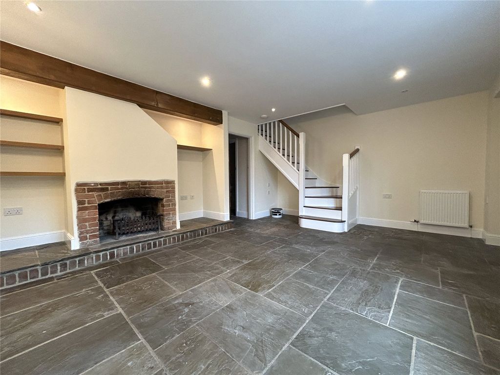 Property photo 2 of 15 Picture No. 04