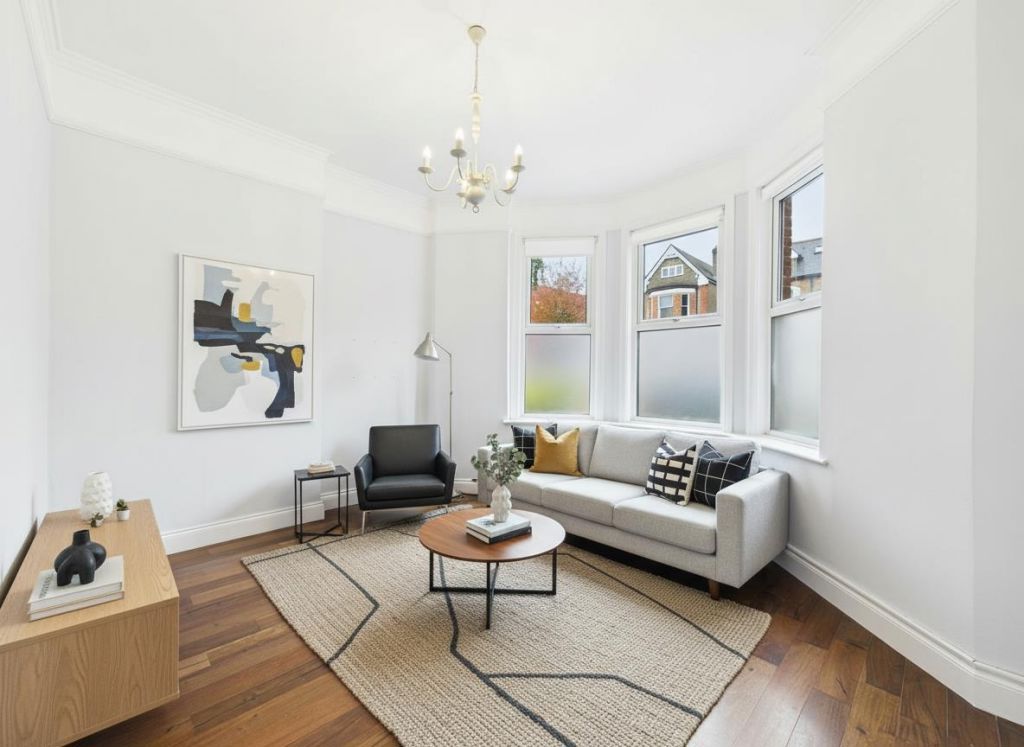 Property photo 2 of 9