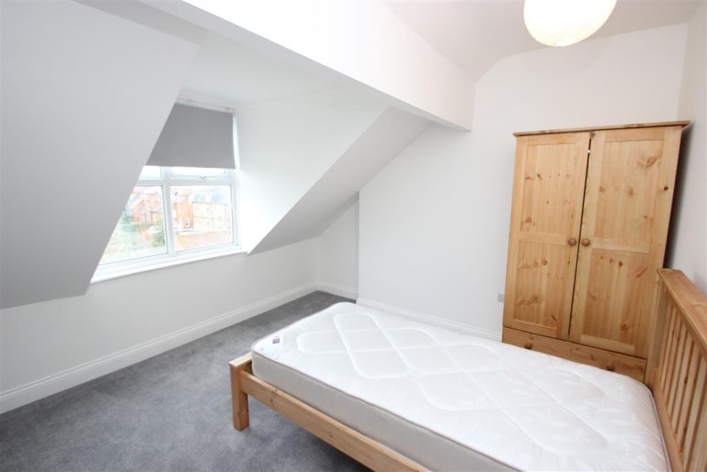 Property photo 1 of 5 Third Floor Rear2.Jpg