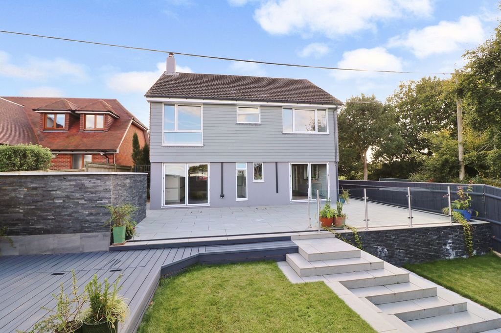 Property photo 1 of 21