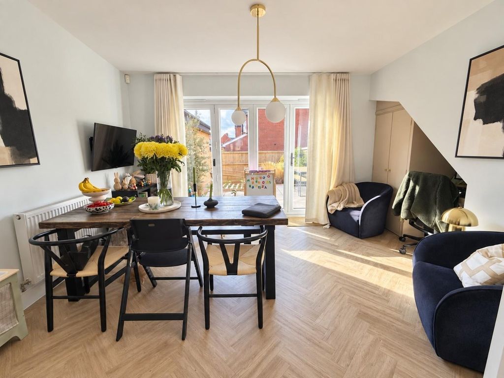 Property photo 3 of 14 11.Jpg