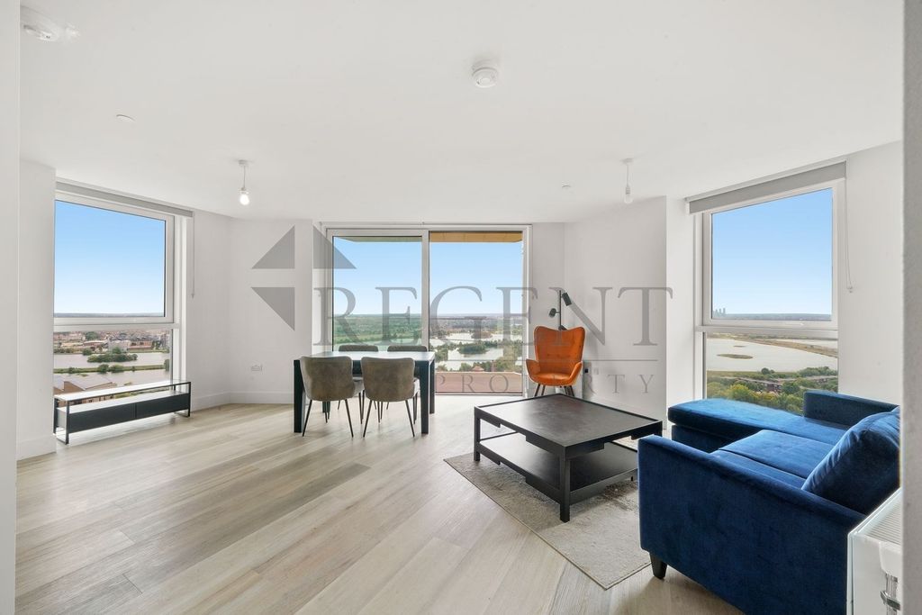 Property photo 1 of 18 (Main)