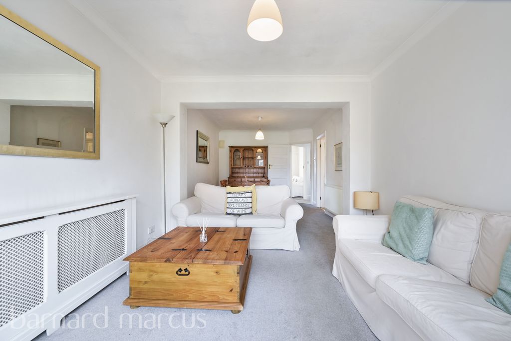 Property photo 3 of 17 Image