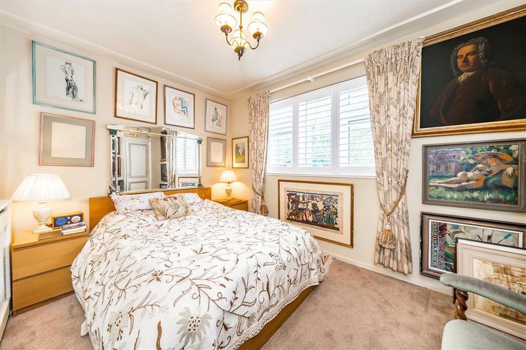 Property photo 3 of 4