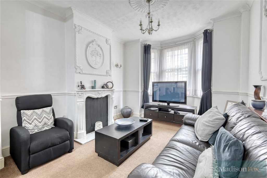 Property photo 3 of 31 Picture No. 76