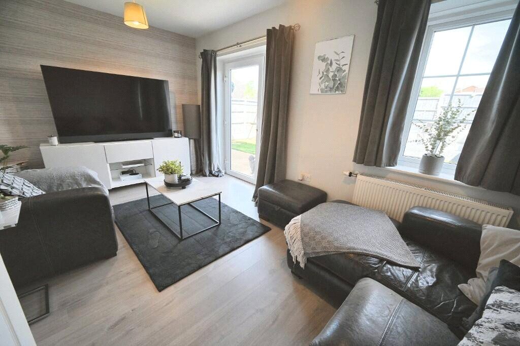 Property photo 2 of 20 Lounge