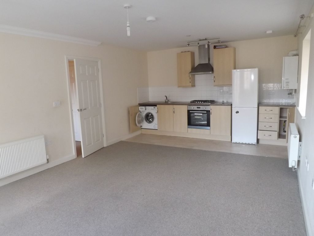 Property photo 2 of 8 Kitchen/Lounge
