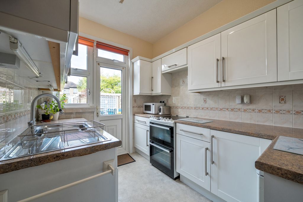 Property photo 2 of 21 37-6Ab5158945327-...