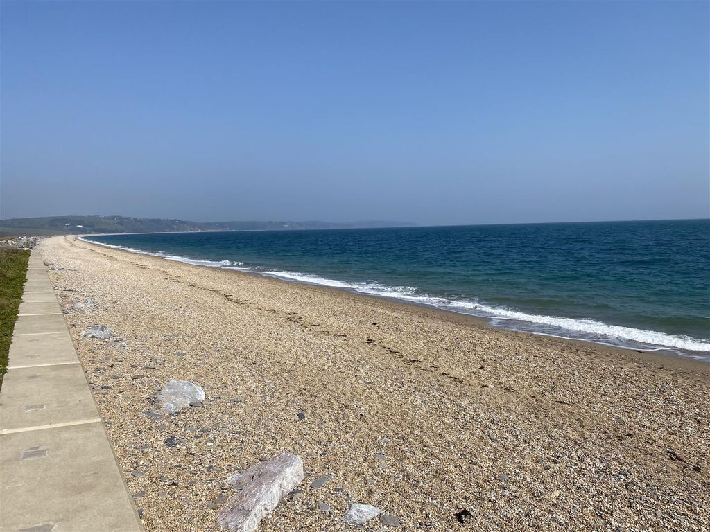 Property photo 2 of 16 Slapton Sands