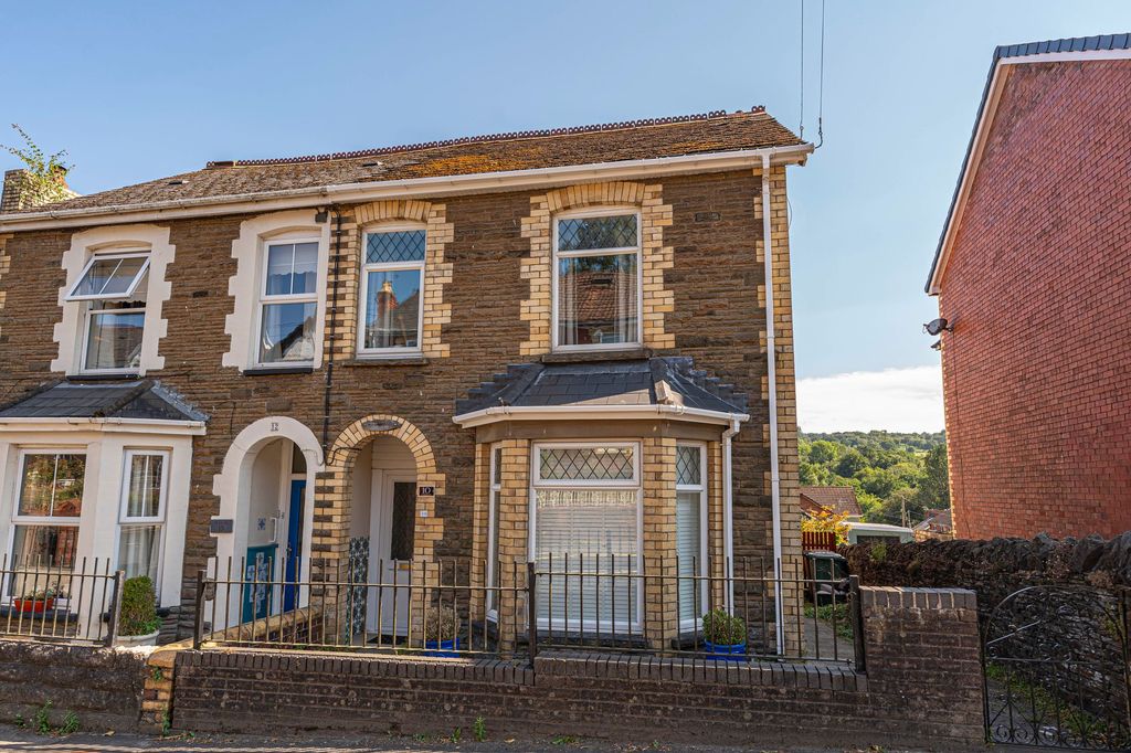 Property photo 1 of 34