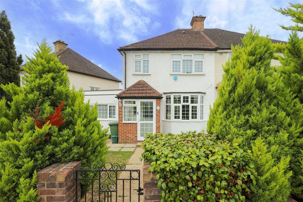 Property photo 1 of 12 Front