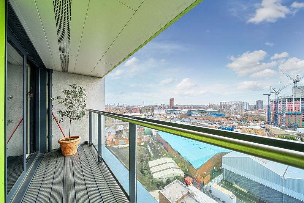 Property photo 3 of 10 1386845-11-6936B4...