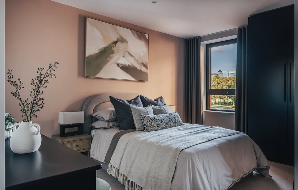 Property photo 3 of 15 Bedroom