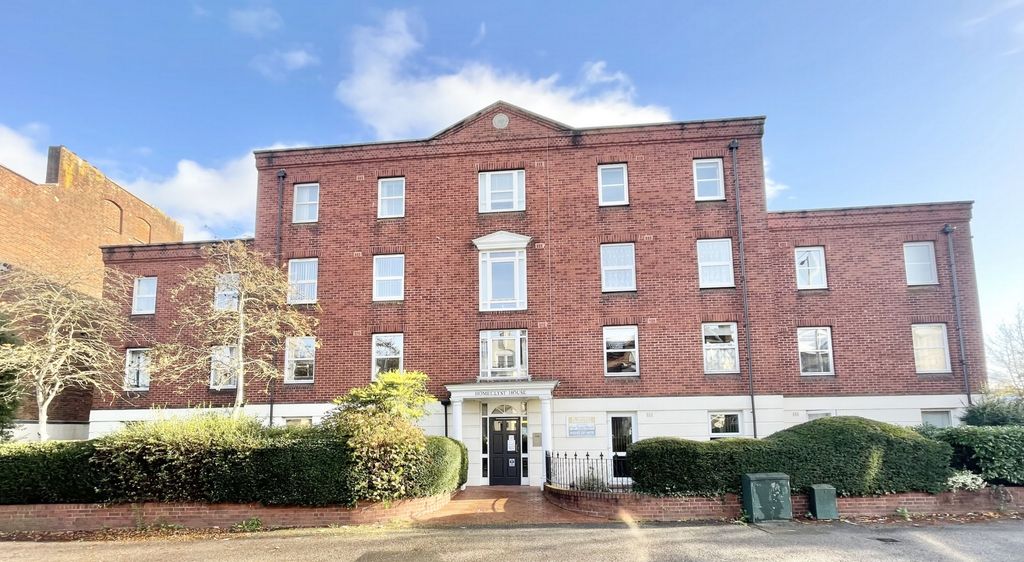 Property photo 2 of 16 Photo 3