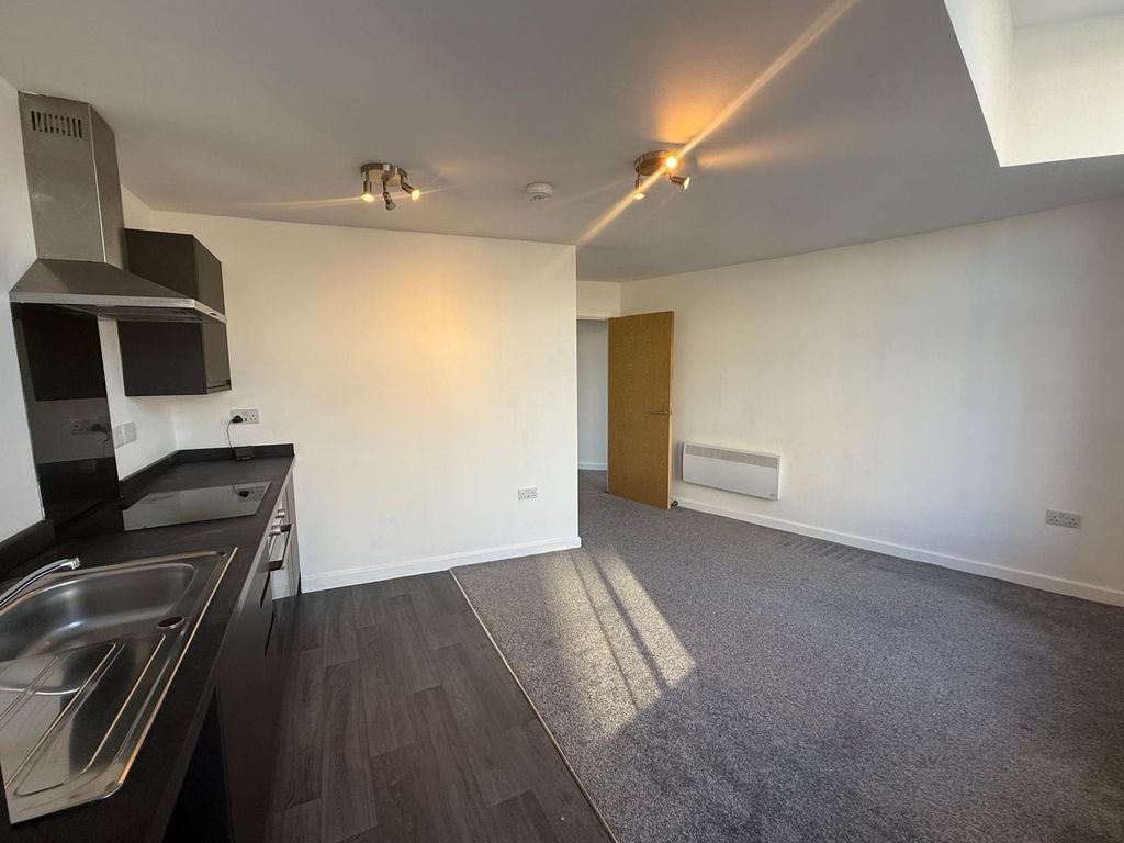 Property photo 2 of 6