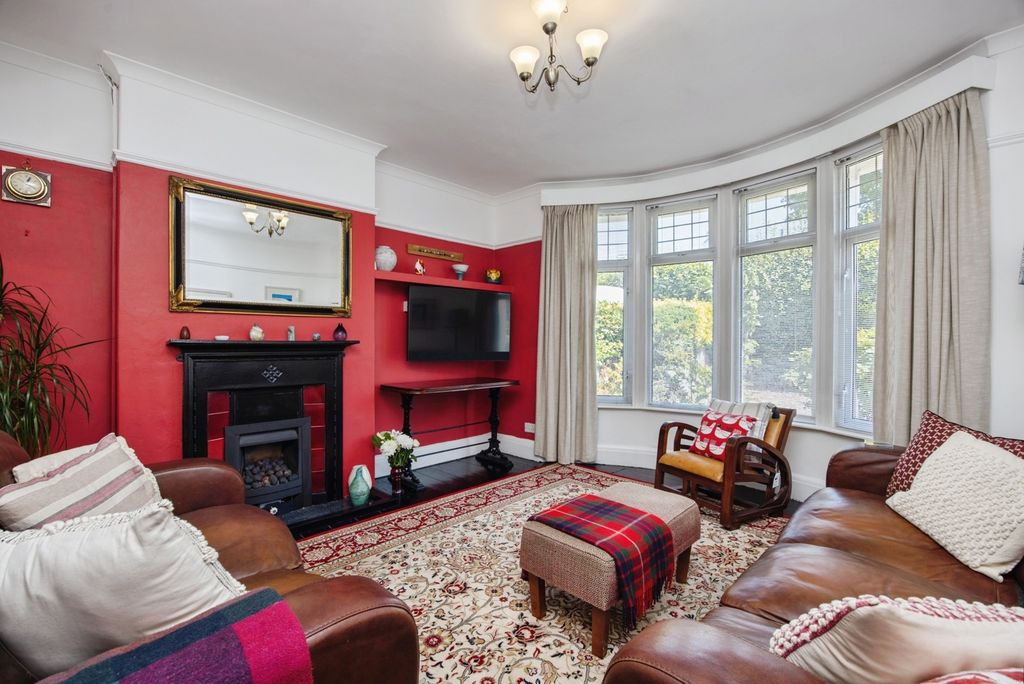 Property photo 3 of 24 Pbox-Img.Jpg