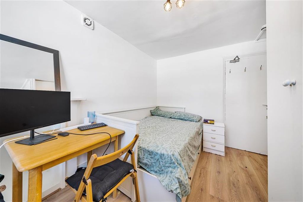 Property photo 1 of 16 (Main)