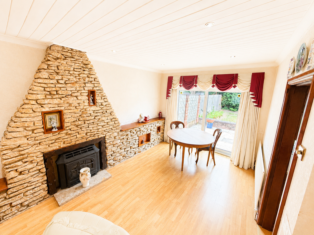 Property photo 3 of 14 3CD05Da6-Fb17-4D15-B371-Ab754B8Aadd6