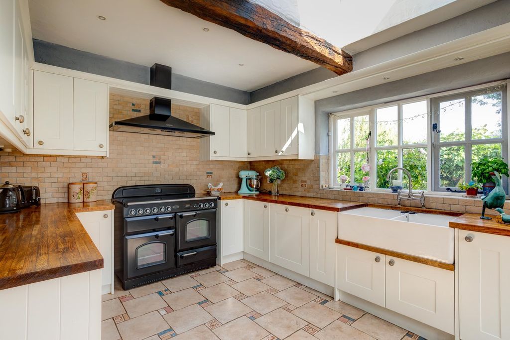 Property photo 3 of 38