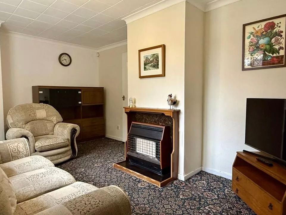 Property photo 3 of 9