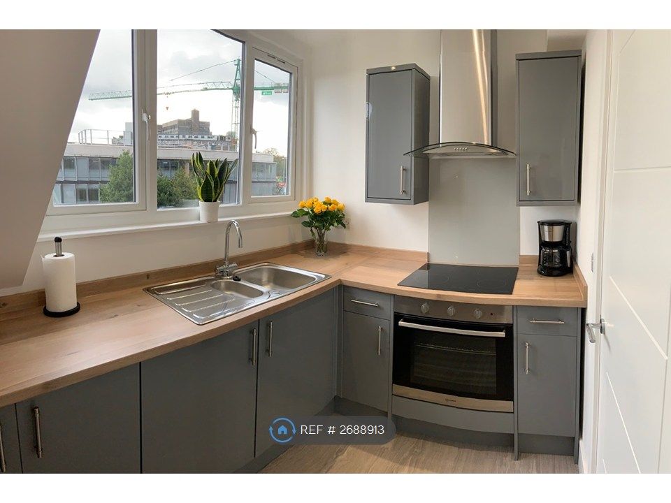 Property photo 2 of 13 Kitchen