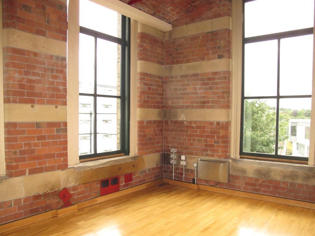 Property photo 2 of 3 Lounge