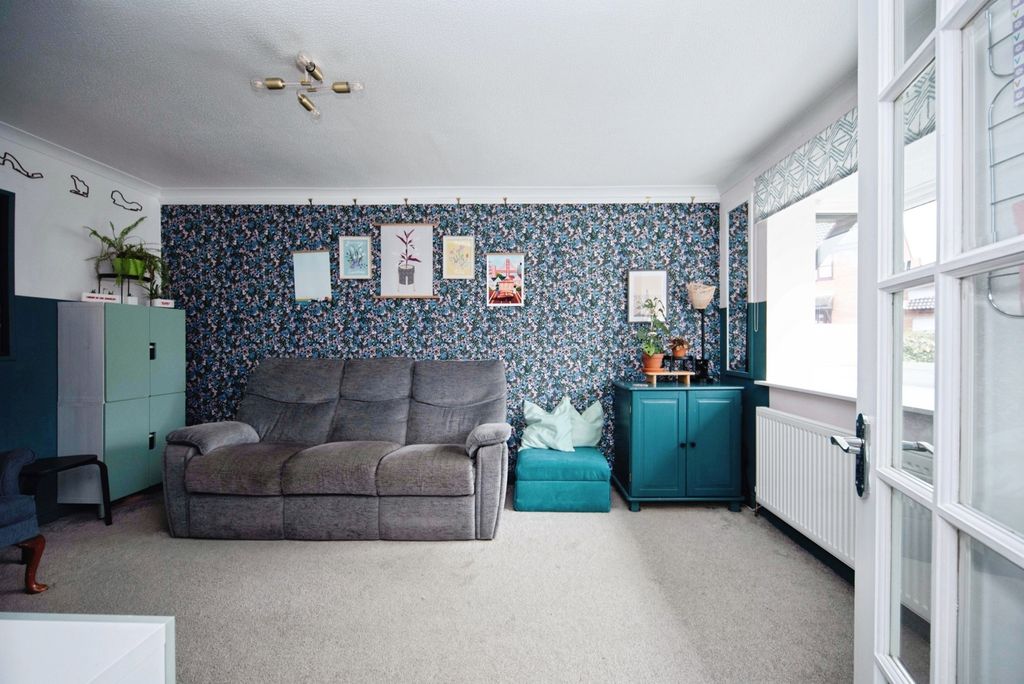 Property photo 3 of 19 Pbox-Img.Jpg