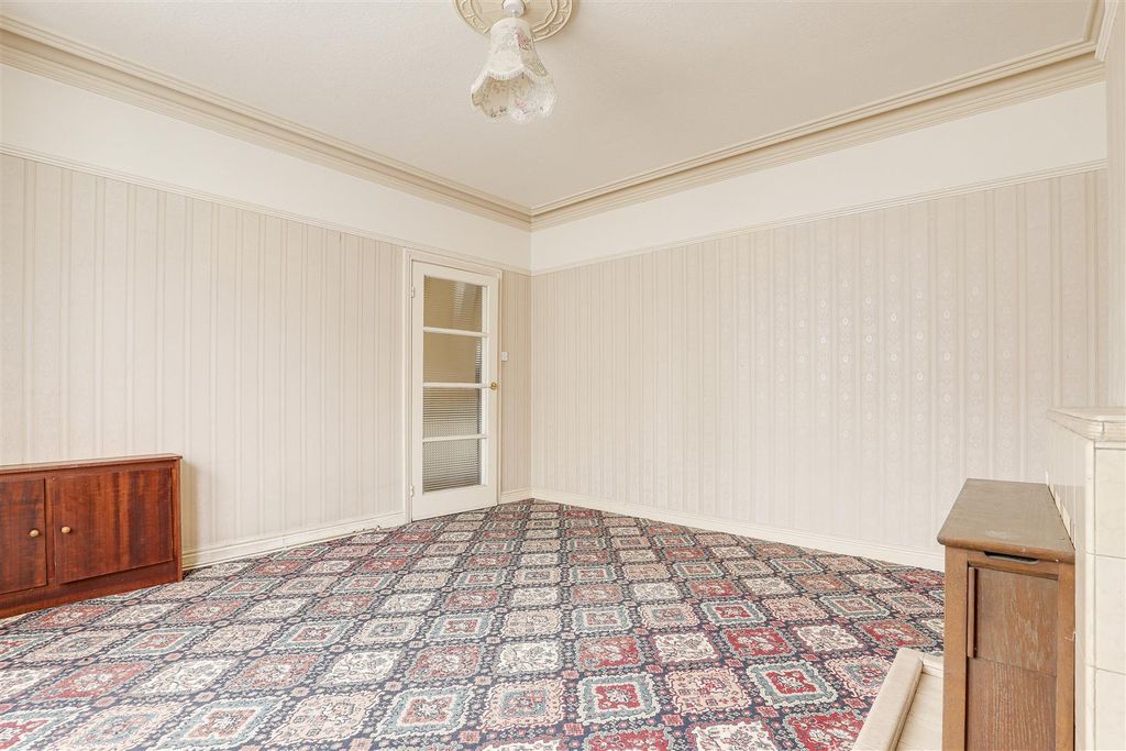 Property photo 3 of 21 13.Jpg