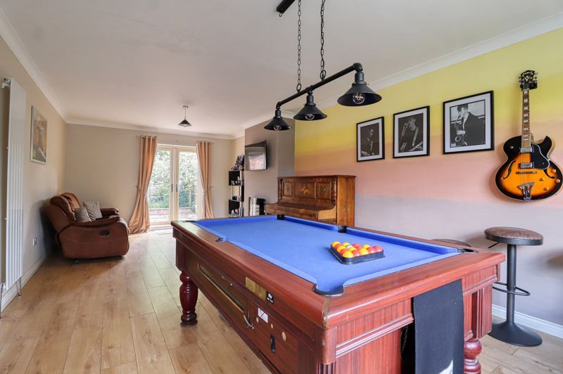 Property photo 3 of 14 Lounge/Diner