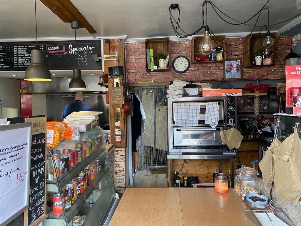 Property photo 2 of 7