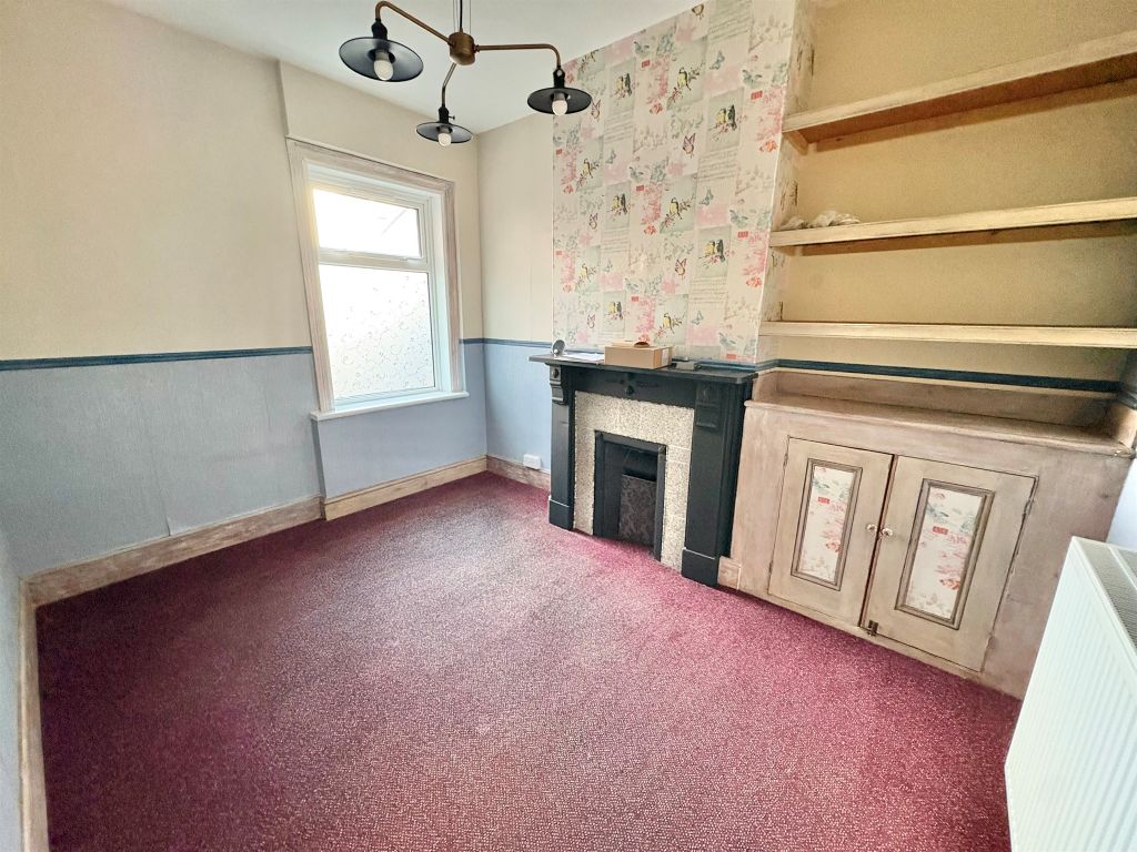 Property photo 3 of 11