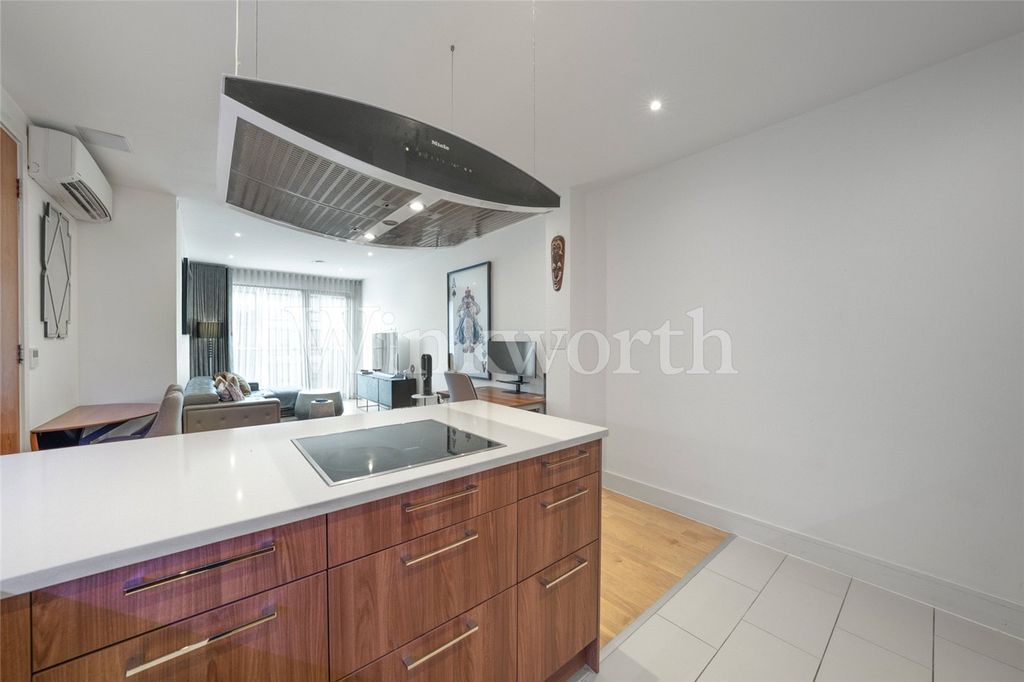 Property photo 3 of 18 Picture No. 56