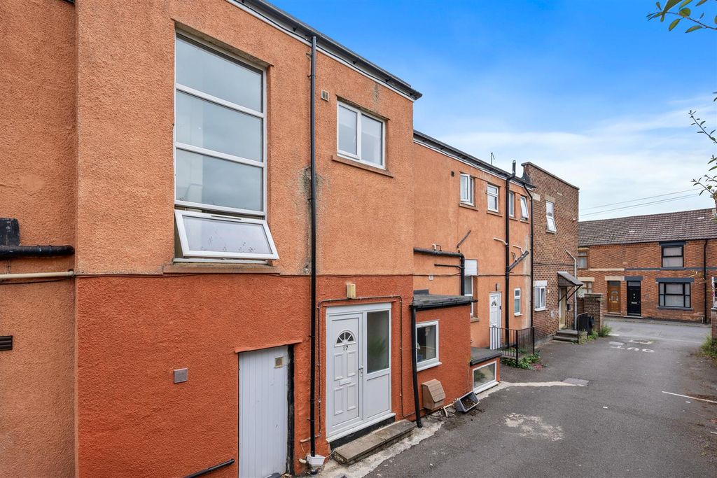 Property photo 2 of 16 Front