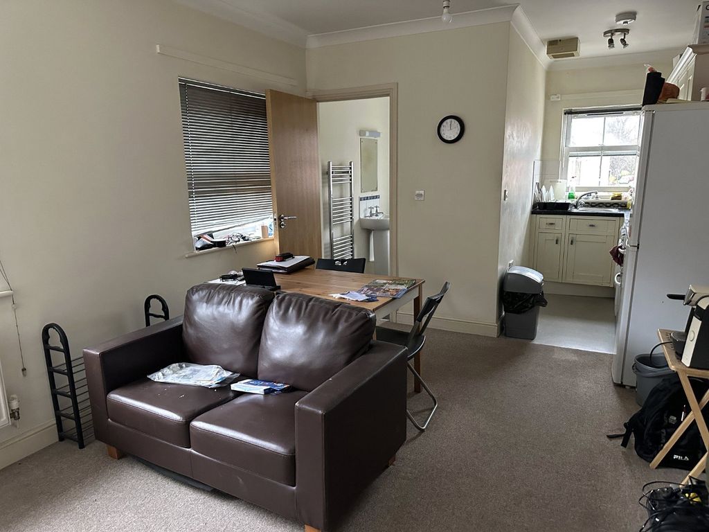 Property photo 3 of 6 Picture No. 05