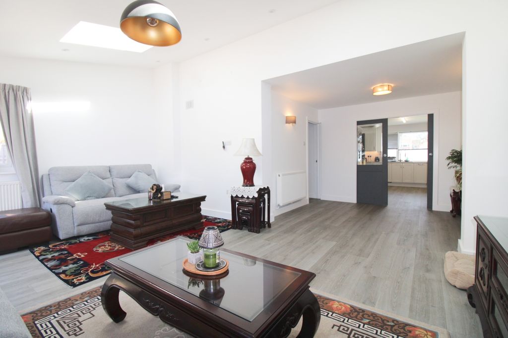 Property photo 3 of 18 Img_1696