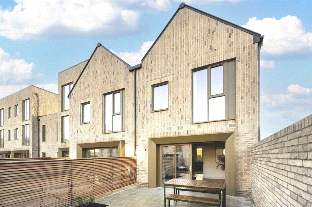 Additional image 17 of 3 bed terraced house to rentMilne Avenue, Eddington, Cambridge, Cambridgeshire CB3