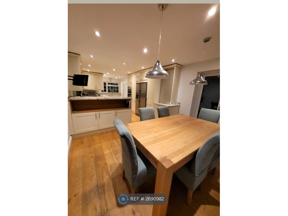 Property photo 3 of 3