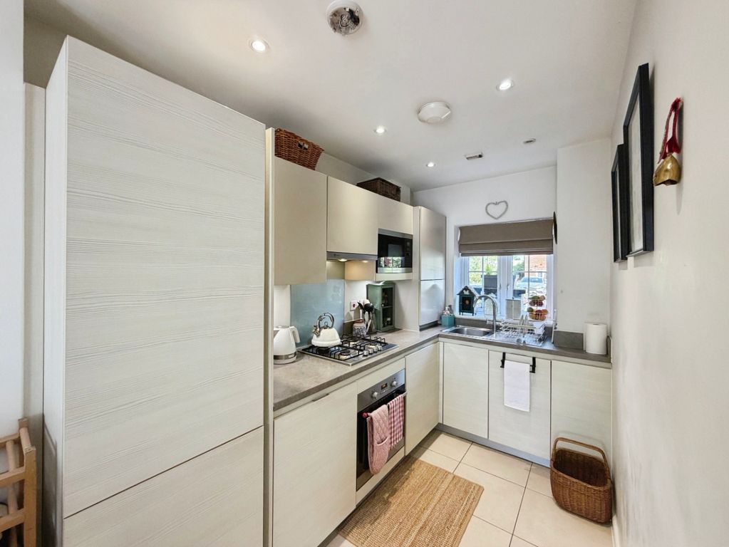 Property photo 3 of 16 5358183