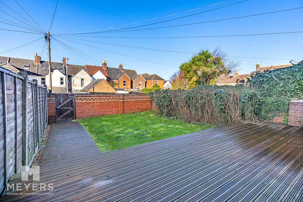 Property photo 3 of 19