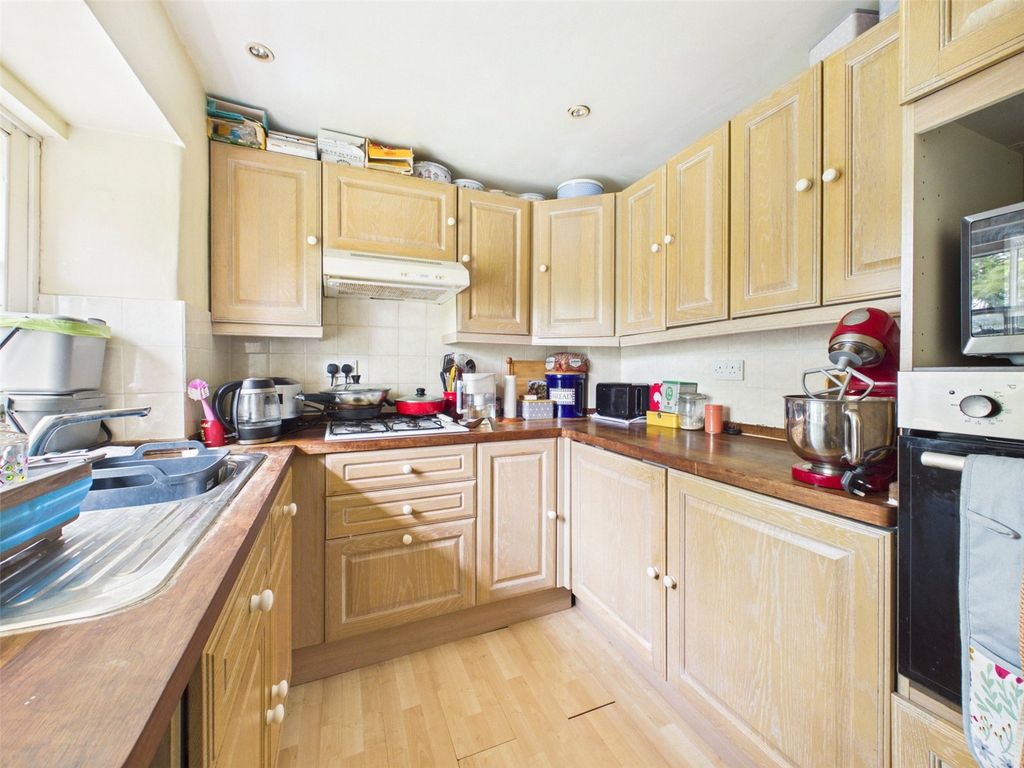 Property photo 3 of 12 Picture No. 04