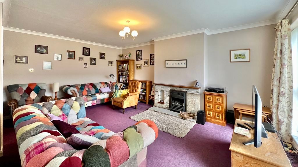 Property photo 3 of 21 Photo 2