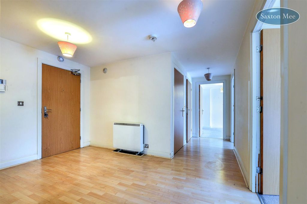 Property photo 2 of 20 Hall 1.Jpg