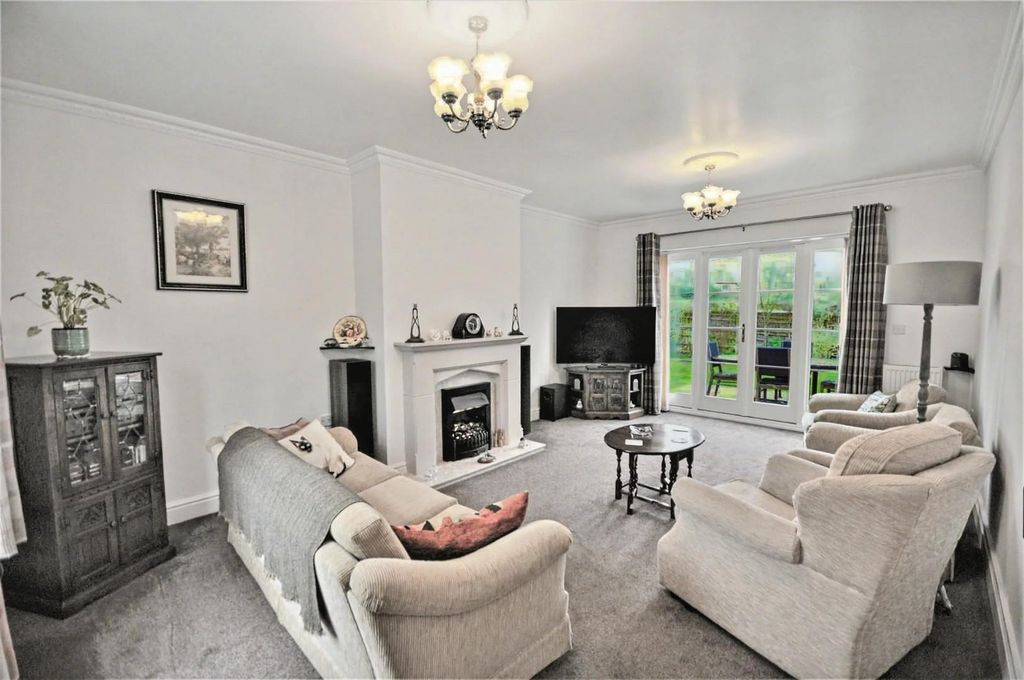 Property photo 3 of 23