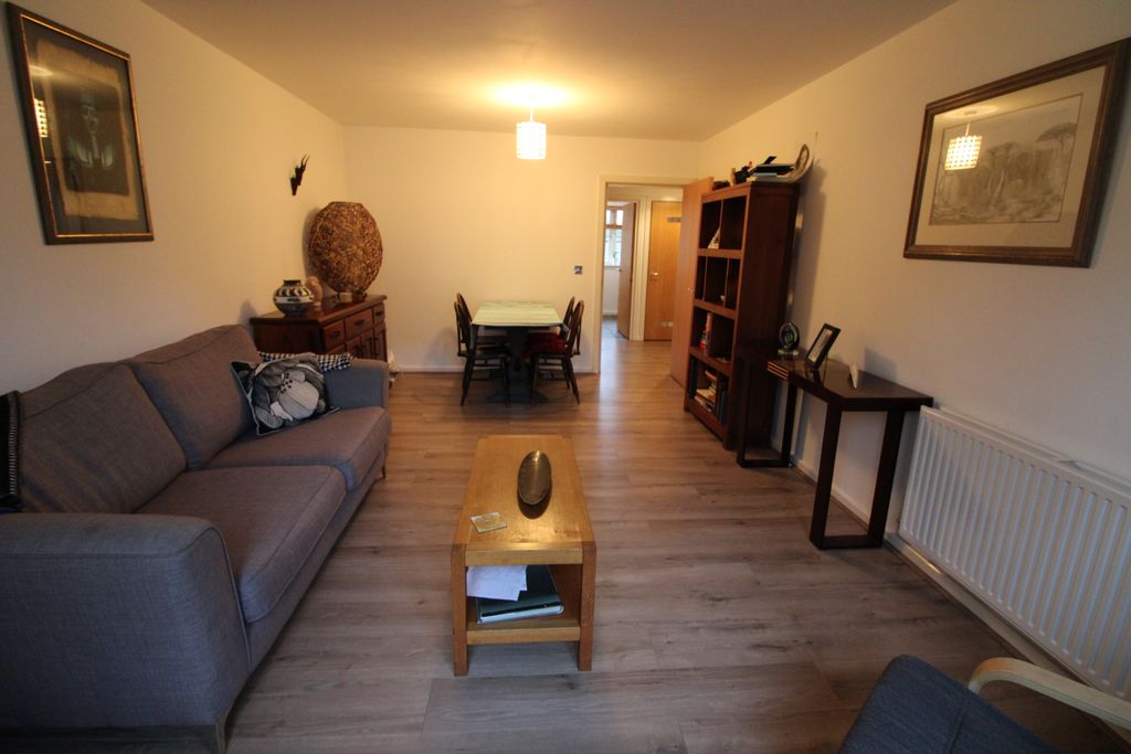 Property photo 3 of 7