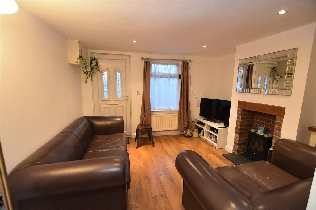 Property photo 2 of 9 Lounge View 1